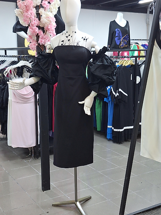 Siyah Straplez Elbise